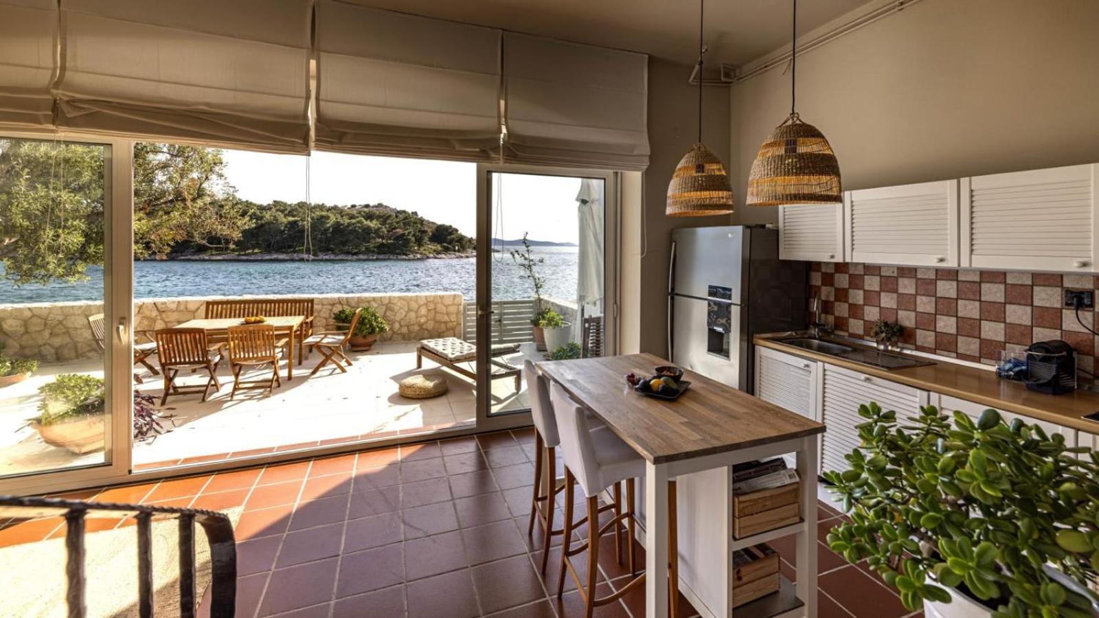 Casa Mano Tribunj With Beach Екстериор снимка