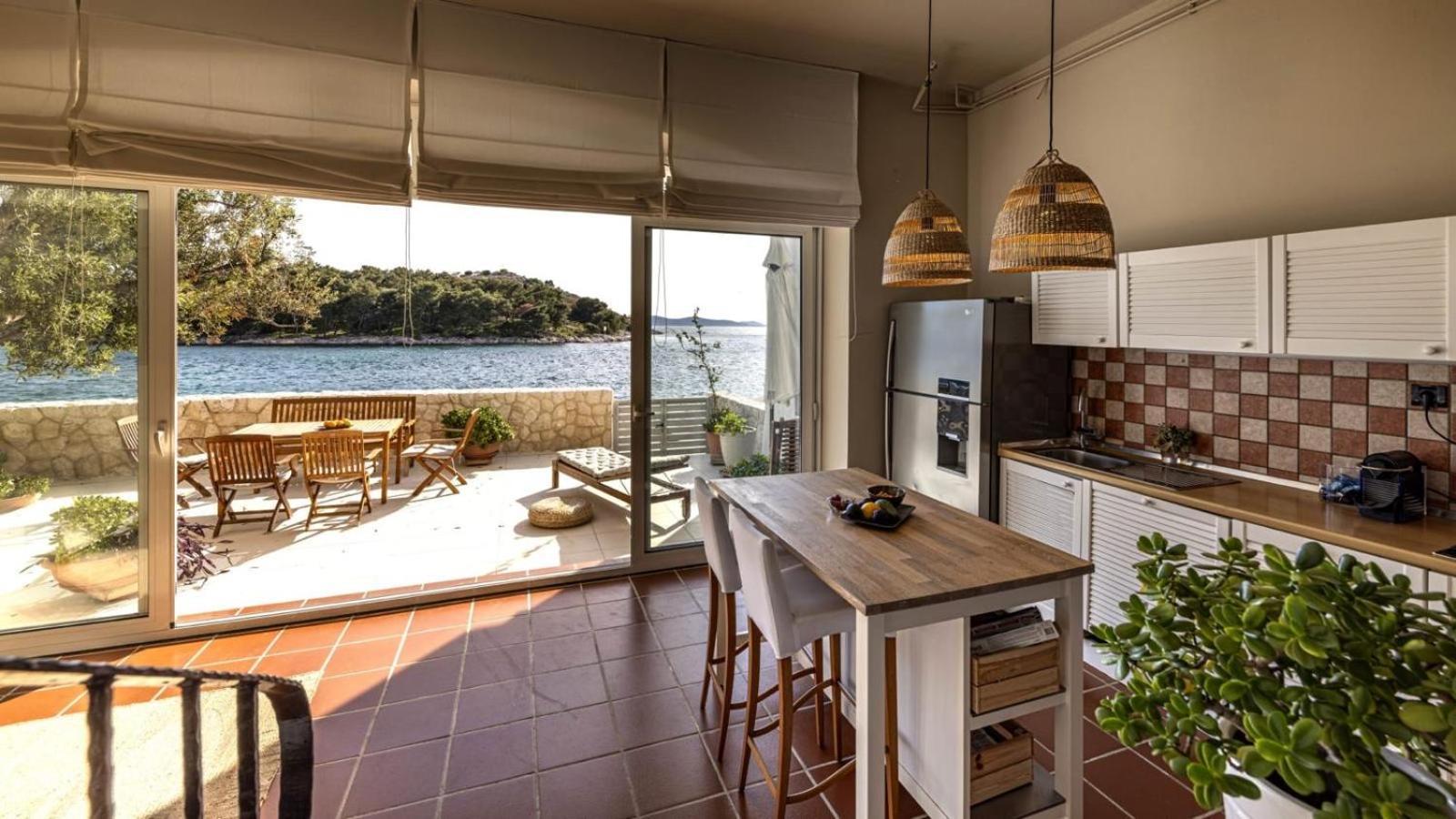 Casa Mano Tribunj With Beach Екстериор снимка