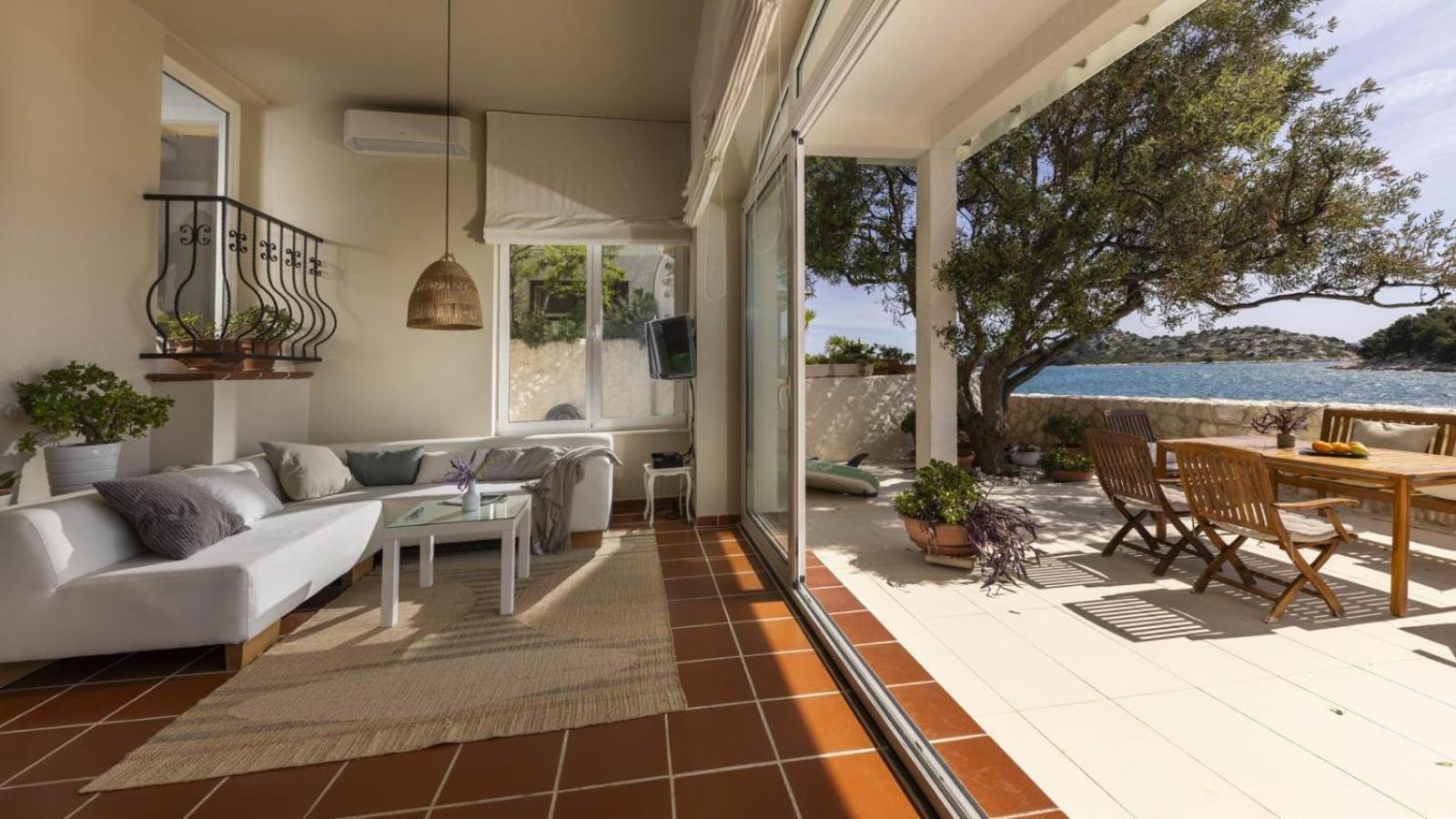 Casa Mano Tribunj With Beach Екстериор снимка