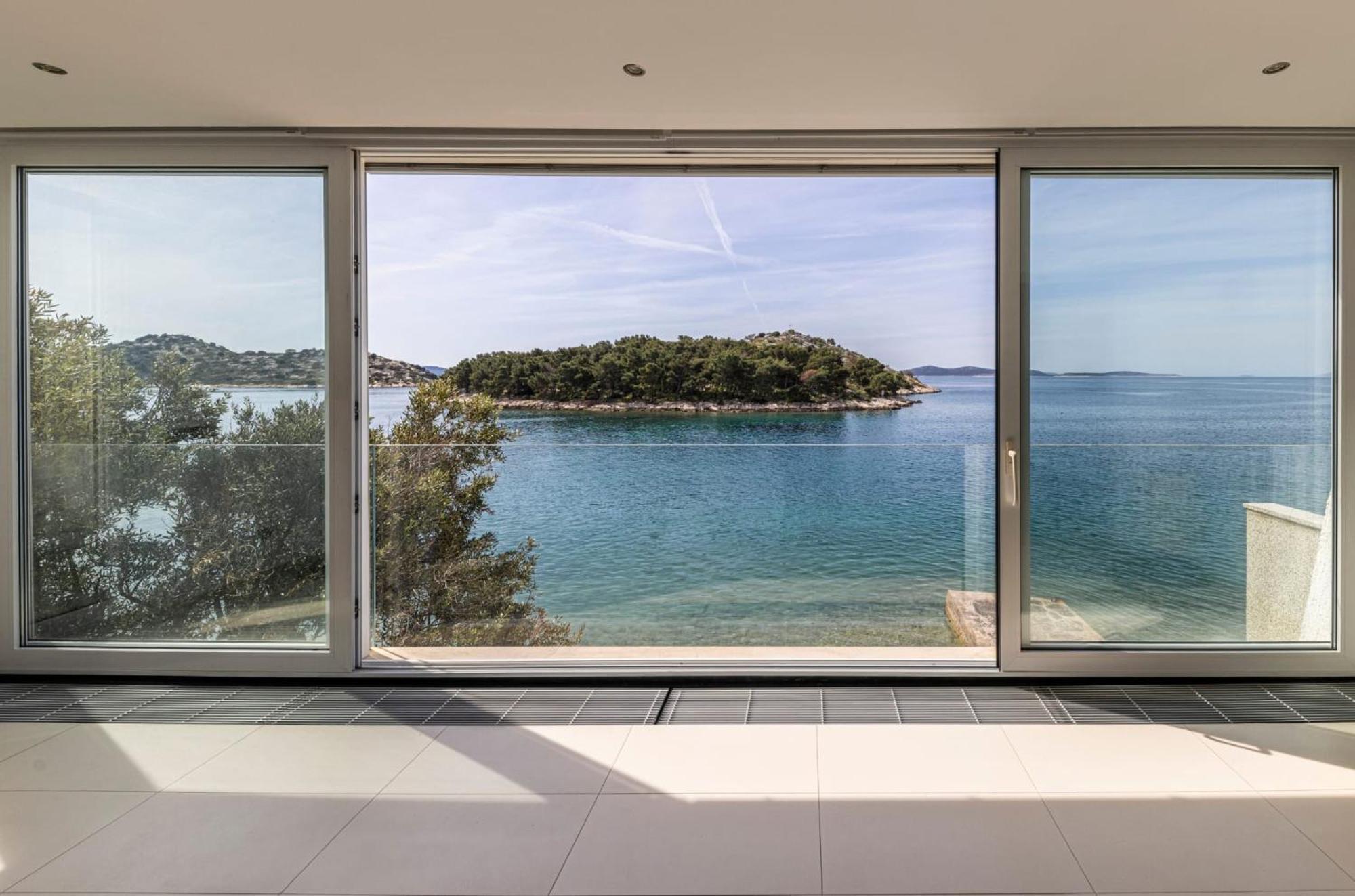 Casa Mano Tribunj With Beach Екстериор снимка