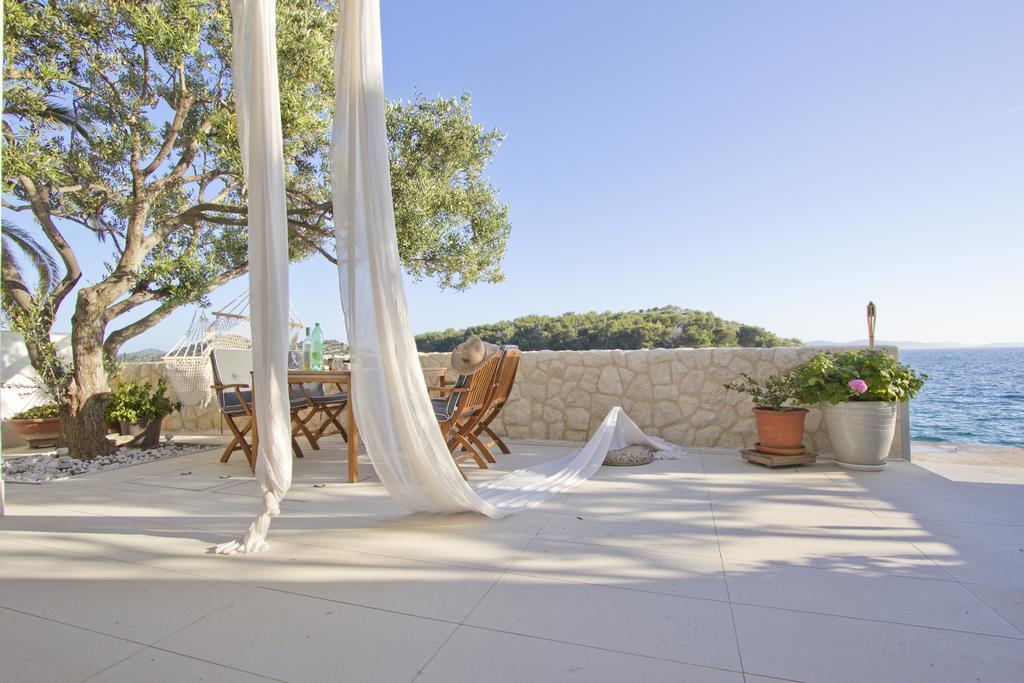 Casa Mano Tribunj With Beach Екстериор снимка