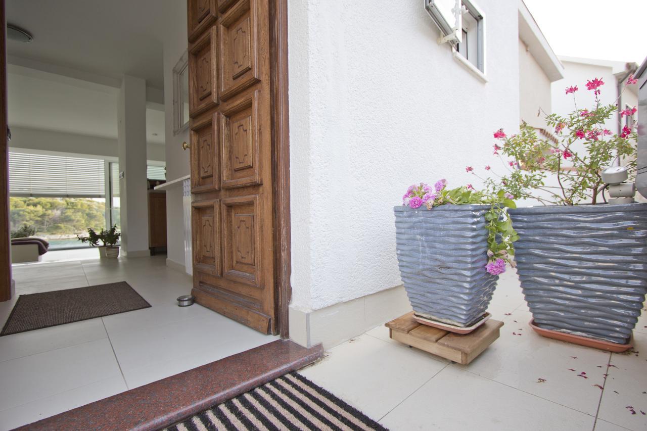 Casa Mano Tribunj With Beach Екстериор снимка