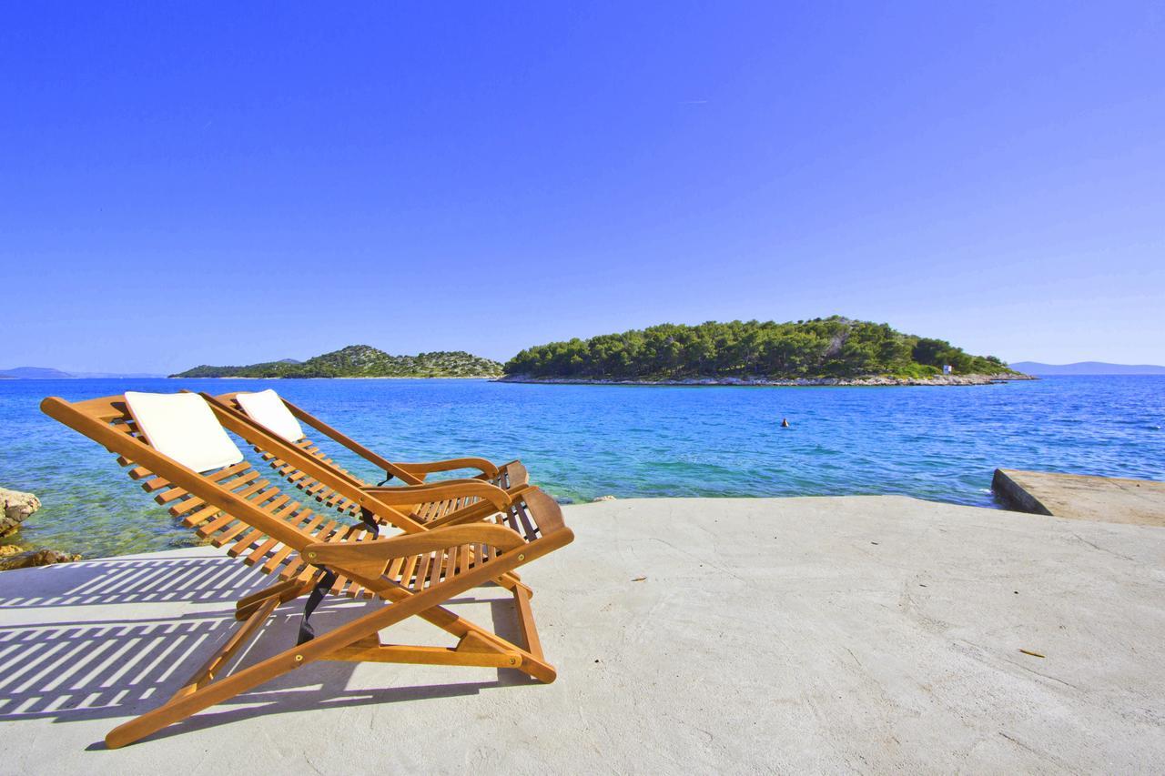 Casa Mano Tribunj With Beach Екстериор снимка